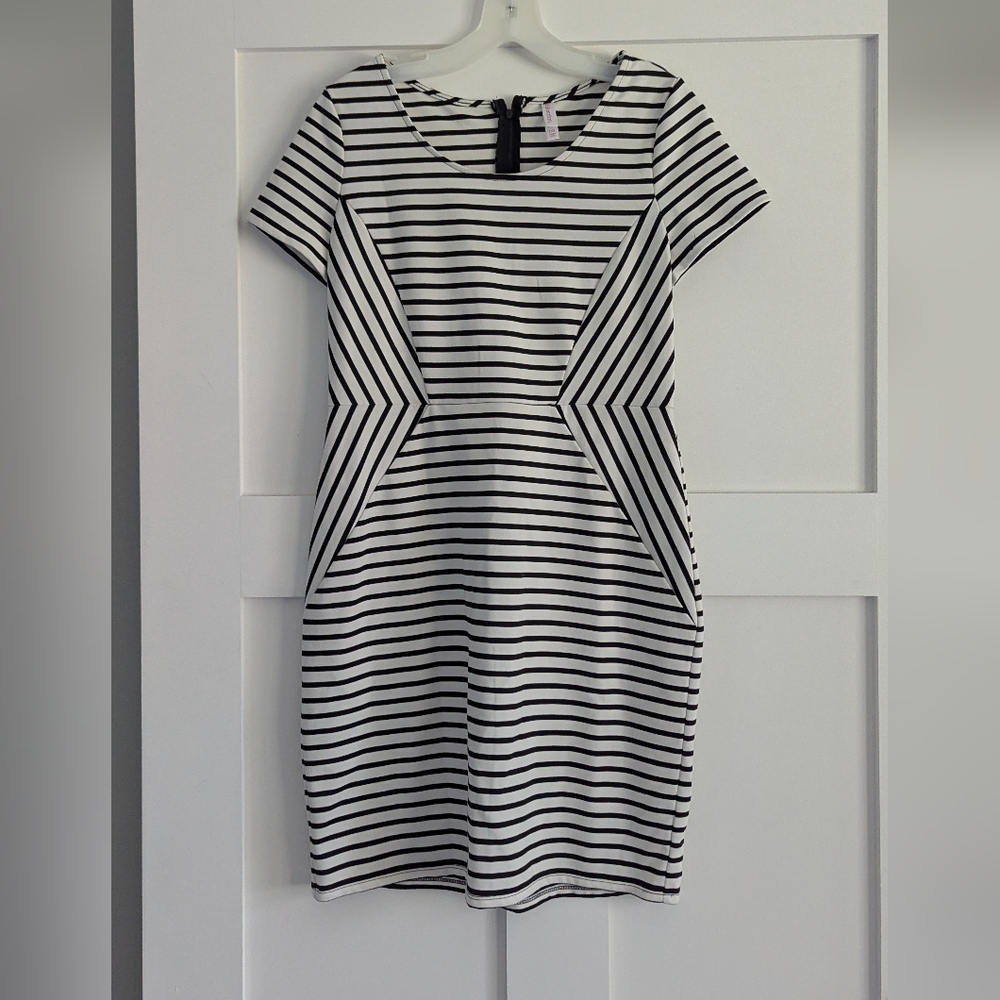 Vintage Y2K Xhilaration Striped Short Sleeved Dress Large Woman’s Dresses